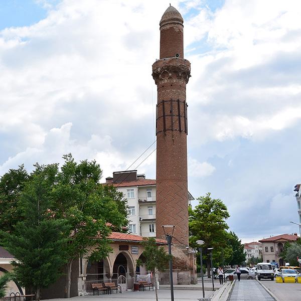 Eğri Minaret