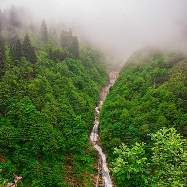 Gelintülü Waterfall