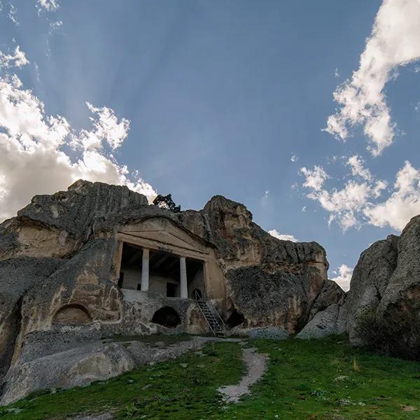 Gerdek Kaya Tomb