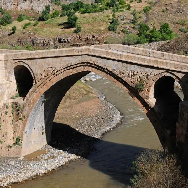 Kasrik Bridge