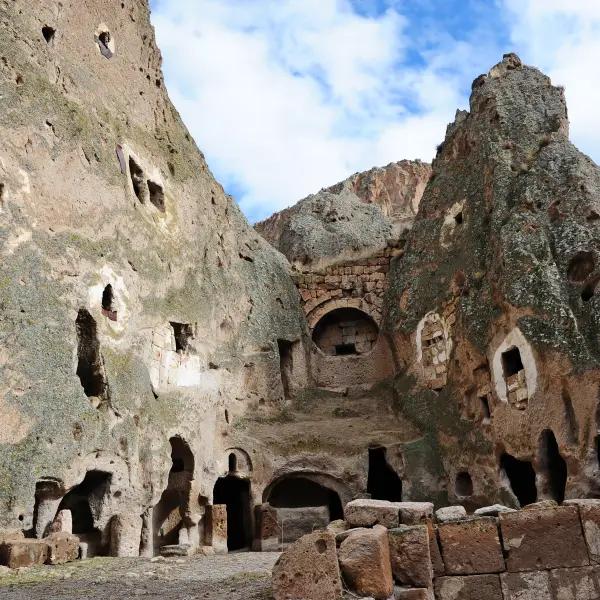 Yılanlı Church