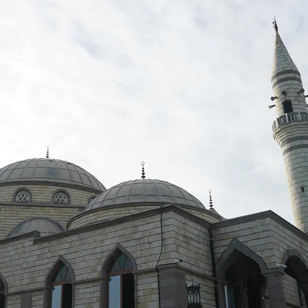 Malik Bin Ejder Tomb