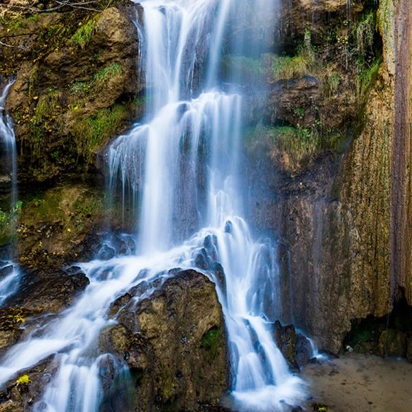 Munamak Waterfall