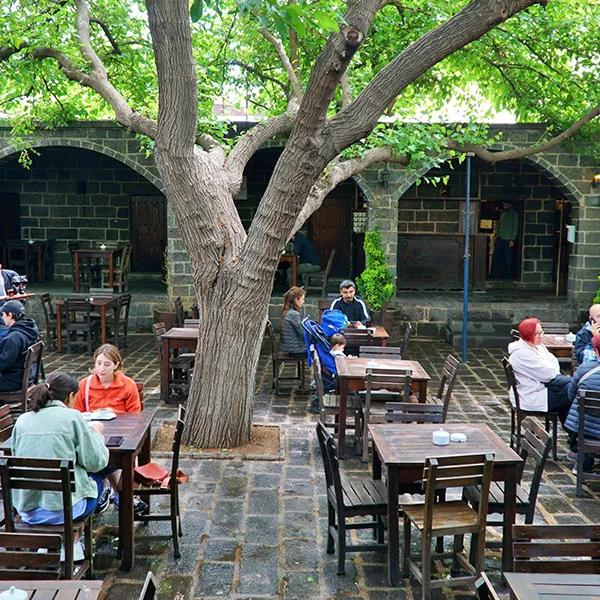 Sülüklü Inn