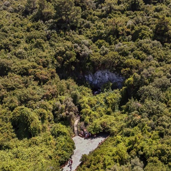 Aslanlı and Zeus Caves