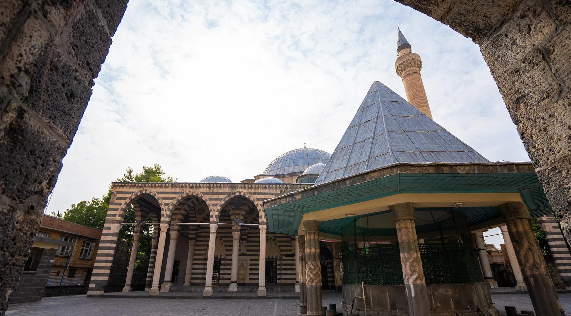 Behram Paşa Mosque's image