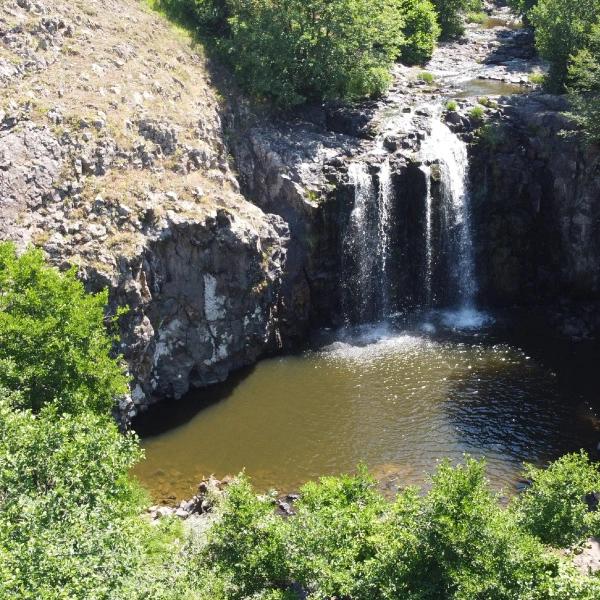 Karaoluk (Çiseli) Waterfall