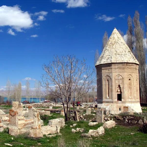 Halime Hatun Tomb