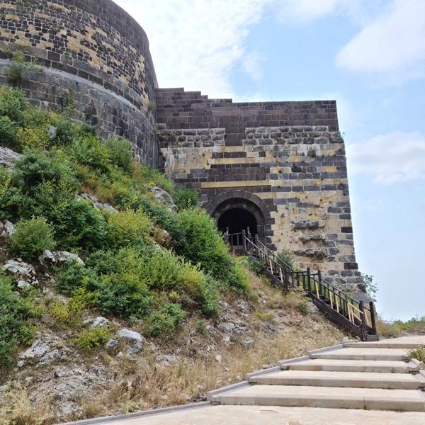 Harun Reşit Castle