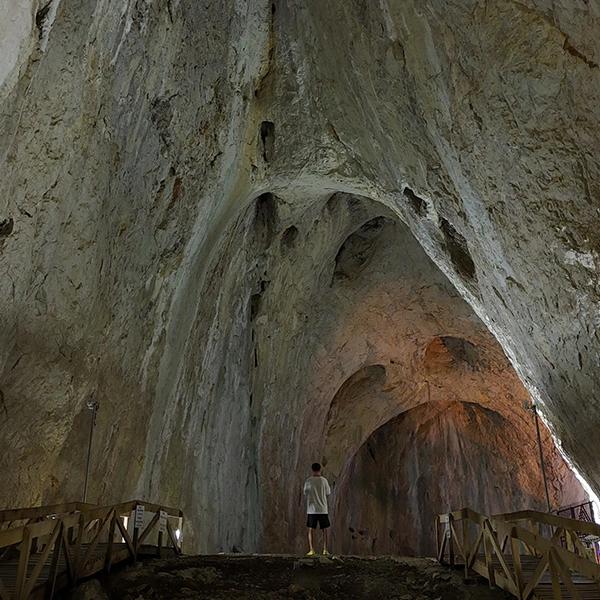 İnaltı Cave