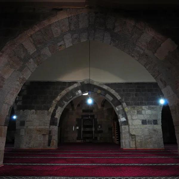 İzzeddin Şir Mosque