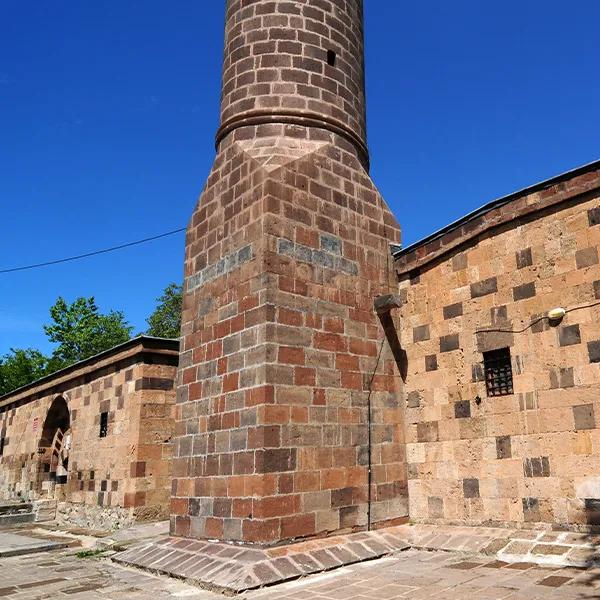 İzzeddin Şir Madrasa