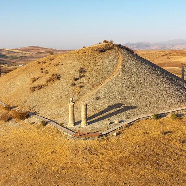 Karakuş Tumulus