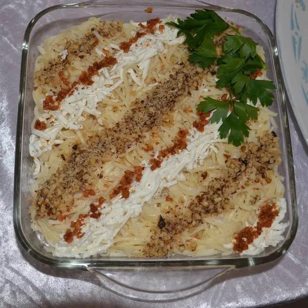 Cheese Noodle with Walnut