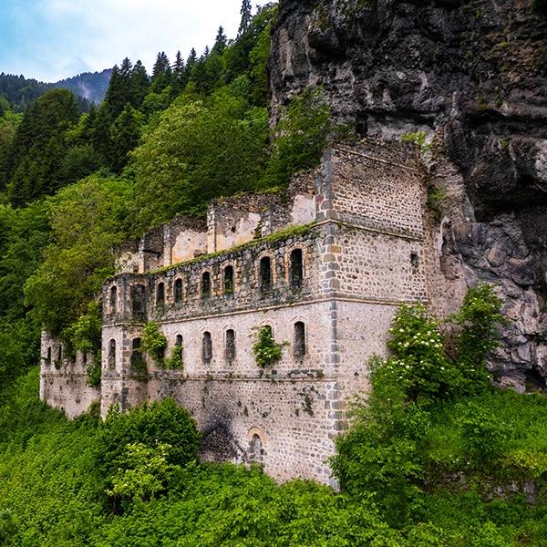 Vazelon Monastery